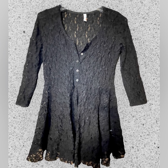 Free People Lace Button up shirt (small) - Picture 2 of 4